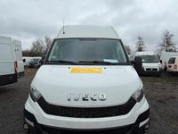 Gebraucht Iveco Daily 126 PS (92 kW) 2016 Weiß Van / Kleinbus