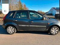Gebraucht Ford Fiesta 80 PS (58 kW) 2006 Grau Kleinwagen