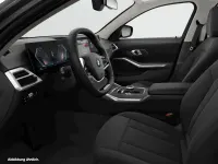 Gebraucht BMW 318 150 PS (110 kW) 2025 Black sapphire metallic Limousine