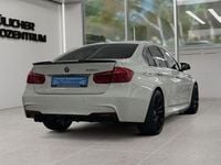 Gebraucht BMW 330 M Sport 252 PS (185 kW) 2017 Weiß Limousine