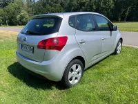 Gebraucht Kia Venga Spirit 125 PS (91 kW) 2015 Silber Kleinwagen