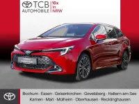 Neu Toyota Corolla 140 PS (102 kW) 2026 Red metallic Kombi
