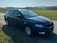 Gebraucht Skoda Octavia Ambition 150 PS (110 kW) 2016 Blau Kleinwagen