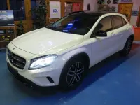 Gebraucht Mercedes GLA200 Style 156 PS (114 kW) 2016 Weiß SUV