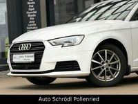 Gebraucht Audi A3 Ambiente 150 PS (110 kW) 2019 Weiß Limousine