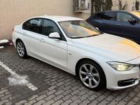 Gebraucht BMW 320 Sport Line 184 PS (135 kW) 2012 Weiß Limousine