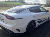 Gebraucht Kia Stinger GT-Line 200 PS (147 kW) 2017 Weiß Kleinwagen