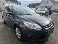 Gebraucht Ford Focus Trend 125 PS (91 kW) 2014 Grau Limousine