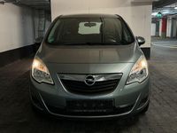 Gebraucht Opel Meriva Edition 101 PS (74 kW) 2013 Silber Van / Kleinbus