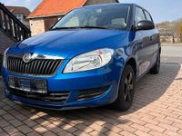 Gebraucht Skoda Fabia 60 PS (44 kW) 2014 Blau Limousine