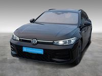 Gebraucht VW Passat R-line 272 PS (200 kW) 2024 Grenadillschwarz metallic Kombi