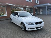 Gebraucht BMW 316 143 PS (105 kW) 2011 Weiß Limousine