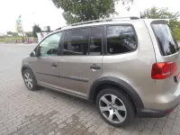 Gebraucht VW Touran Cross 140 PS (102 kW) 2012 Titanium beige metallic Van / Kleinbus