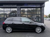 Używany Mercedes B200 150 KM (110 kW) 2019 Czarny Minivan