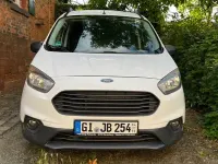 Gebraucht Ford Transit Courier 101 PS (74 kW) 2018 Weiß Van