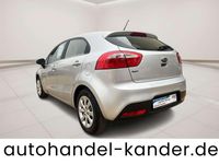 Gebraucht Kia Rio Edition 7 86 PS (63 kW) 2015 Silber Kleinwagen