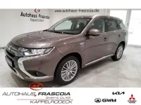 Gebraucht Mitsubishi Outlander P-HEV Basis 135 PS (99 kW) 2021 Braun SUV