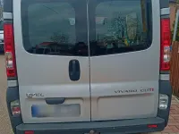 Gebraucht Opel Vivaro 114 PS (83 kW) 2009 Silber Van / Kleinbus