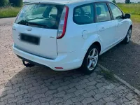 Gebraucht Ford Focus 109 PS (80 kW) 2009 Weiß Kombi