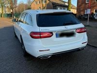Gebraucht Mercedes E220 194 PS (142 kW) 2019 Weiß Kombi