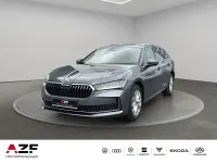Neu Skoda Superb Selection 150 PS (110 kW) 2026 Graphitegrau metallic Kombi