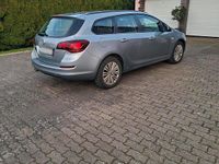 Używany Opel Astra Design Edition 160 KM (117 kW) 2011 Szary Kombi