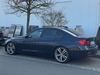 Second-hand BMW 320 184 CP (135 kW) 2014 Albastru Berlinǎ
