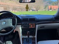 Gebraucht BMW 750 326 PS (239 kW) 1997 Blau Limousine