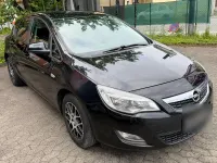 Gebraucht Opel Astra 115 PS (84 kW) 2010 Schwarz Limousine
