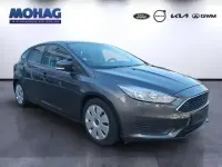 Używany Ford Focus Trend 101 KM (74 kW) 2018 Szary Sedan/Limuzyna