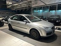Gebraucht Ford Focus Trend 101 PS (74 kW) 2005 Silber Limousine