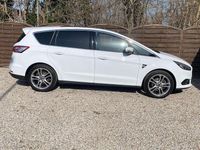 Gebraucht Ford S-MAX Titanium 239 PS (175 kW) 2017 Weiß Van / Kleinbus