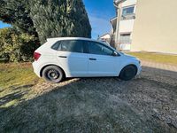 Gebraucht VW Polo Trendline 65 PS (47 kW) 2018 Weiß Kleinwagen