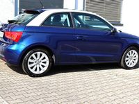 Gebraucht Audi A1 Ambition 122 PS (89 kW) 2011 Scubablau metallic Kleinwagen