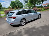 Gebraucht Skoda Octavia Ambition 150 PS (110 kW) 2023 Grau Kombi