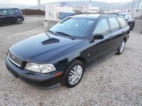 Gebraucht Volvo V40 140 PS (102 kW) 1999 Schwarz metallic Kombi