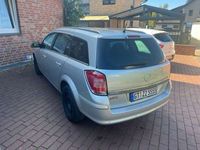 gebraucht Opel Astra 1.6 Caravan Edition 111 Jahre