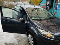 Gebraucht Ford Fiesta Trend 82 PS (60 kW) 2010 Grau Kleinwagen