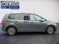 Gebraucht VW Touran Active 122 PS (89 kW) 2022 Delfingrau metallic Van / Kleinbus