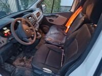 Gebraucht Renault Trafic 95 PS (69 kW) 2017 Weiß Van / Kleinbus