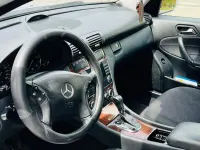 Gebraucht Mercedes C200 122 PS (89 kW) 2004 Silber Limousine