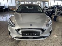 Gebraucht Ford Focus Cool & Connect 120 PS (88 kW) 2021 Silber, metallic Kombi