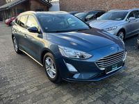 Gebraucht Ford Focus Cool & Connect 101 PS (74 kW) 2019 Blau Kombi
