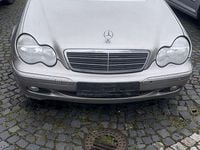 Gebraucht Mercedes C220 150 PS (110 kW) 2006 Gold Kombi