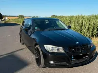 Gebraucht BMW 320 184 PS (135 kW) 2011 Schwarz Kombi
