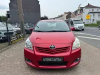 Gebraucht Toyota Verso 126 PS (92 kW) 2009 Rot Van / Kleinbus
