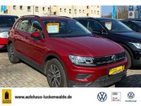 Gebraucht VW Tiguan Trendline 125 PS (91 kW) 2017 Rot SUV