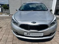Gebraucht Kia Ceed DREAM-TEAM Edition 99 PS (72 kW) 2015 Silber Kleinwagen
