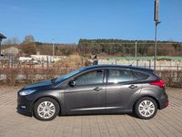 Gebraucht Ford Focus Business Edition 125 PS (91 kW) 2016 Grau Limousine
