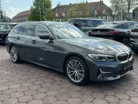 Gebraucht BMW 320 Luxury Line 190 PS (139 kW) 2019 Dravitgrau metallic Kombi